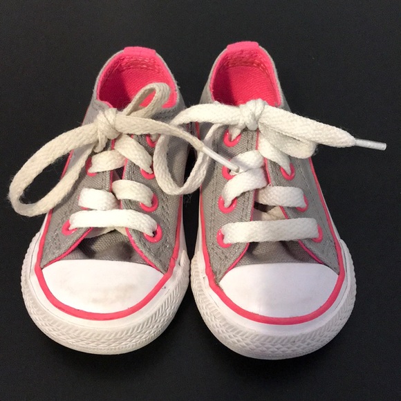 girls converse size 4